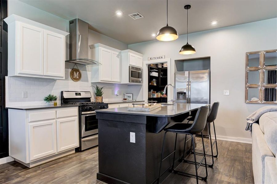 Kitchen with quartz countertops